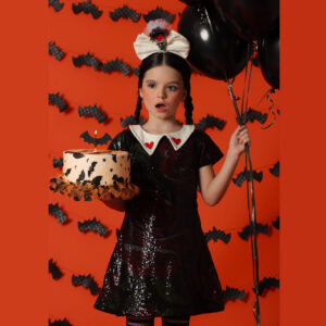 Vestido Vandinha (paete) Tamanho:2-4 anos